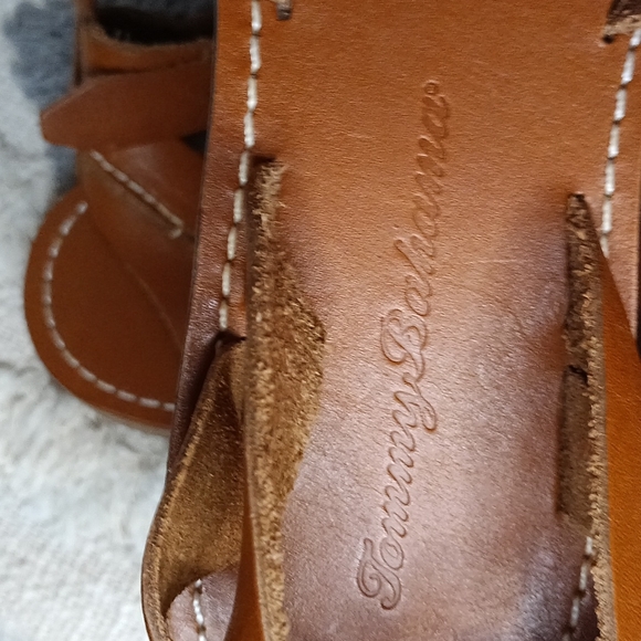 Tommy Bahamas🌴 Tan sandals❤️❤️❤️ - Picture 5 of 8